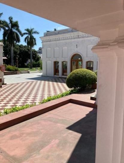 A Mansion Hotel Kashipur Exterior photo