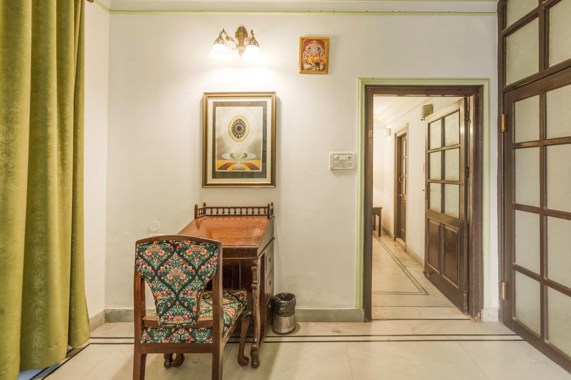 A Mansion Hotel Kashipur Exterior photo
